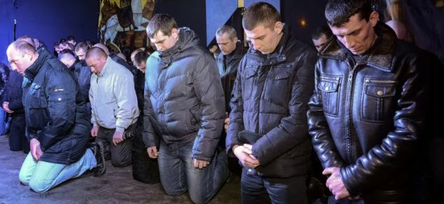 Canh sat quy goi xin tha toi